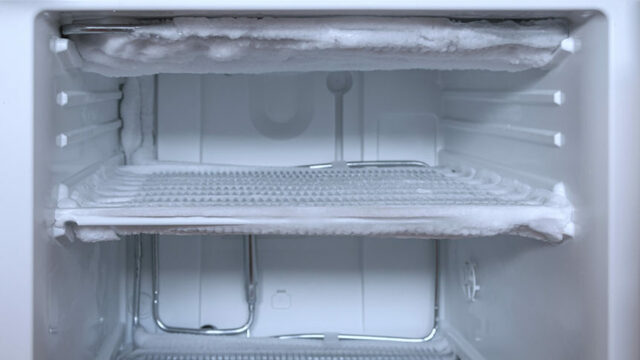 Nguyên nhân tủ lạnh không đông đá và cách khắc phục